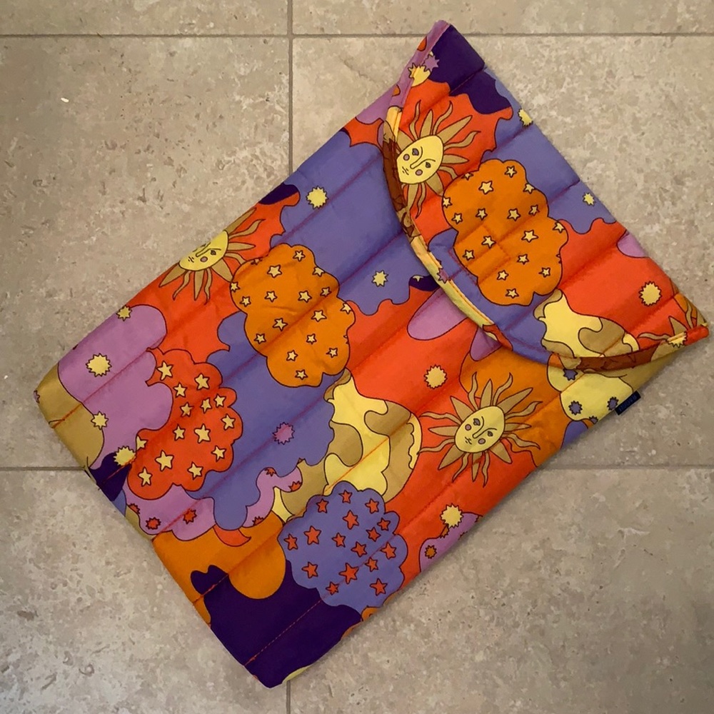 Puffy Laptop case 16inch